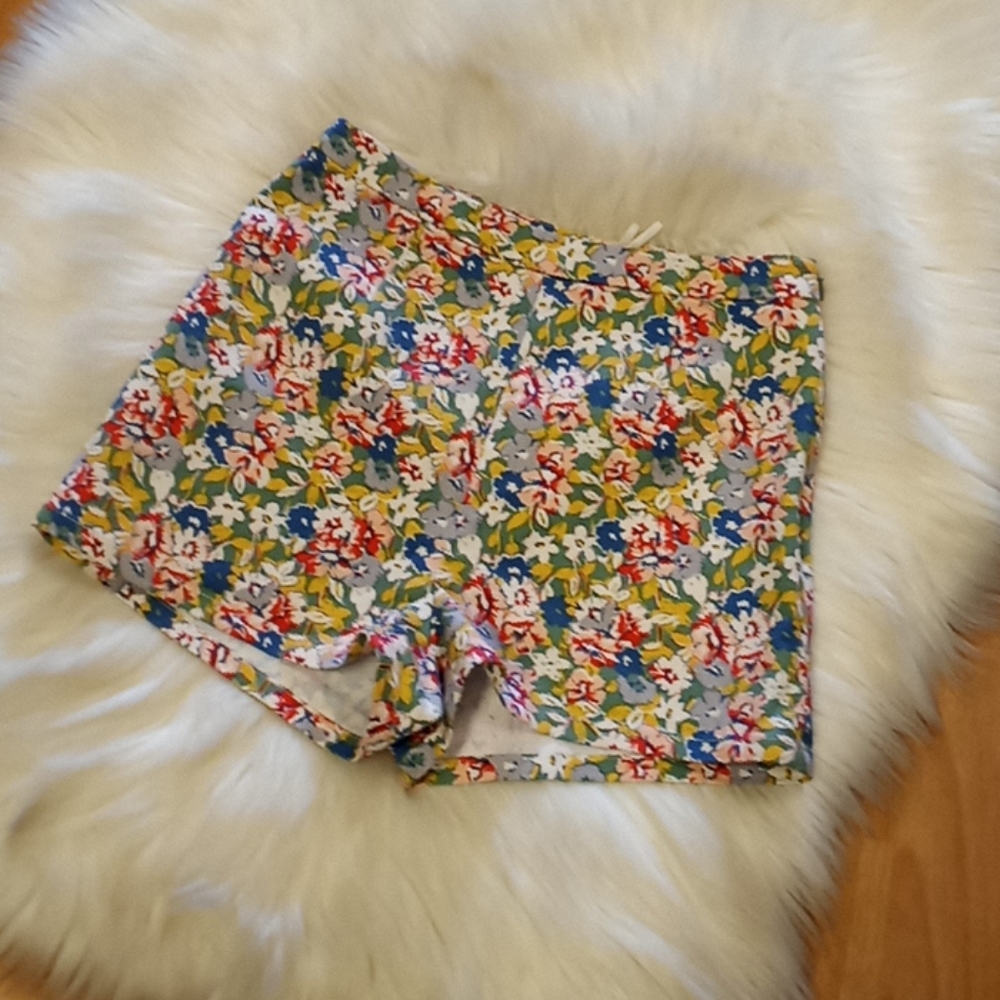 Kimchi Blue High Rise Floral Shorts